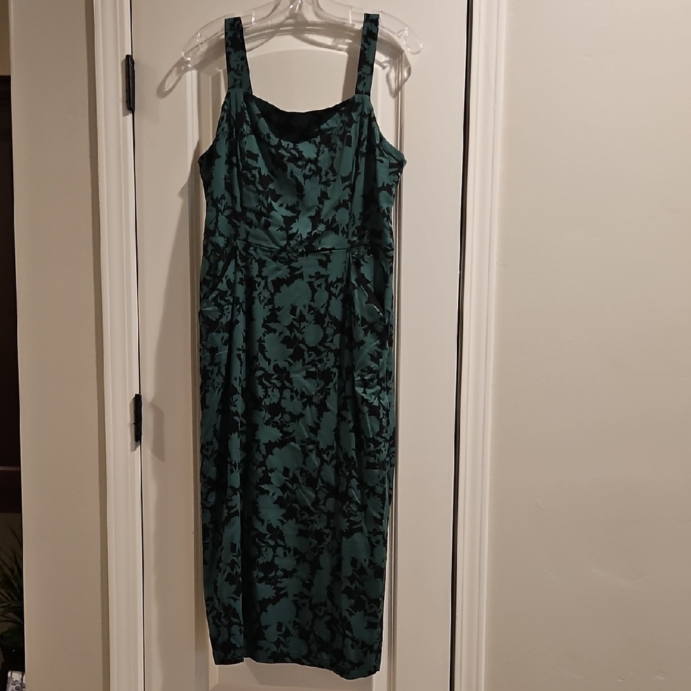 41 Hawthorn Teal and Black Floral Midi Dress